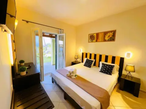 Sidari Vibes - Photo 1