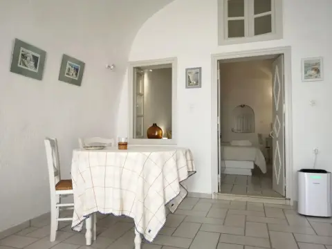 Spitia Tzitzi - Photo 1