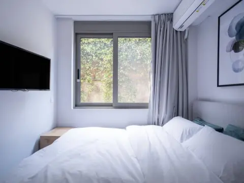 Starlight Residence - Photo 2
