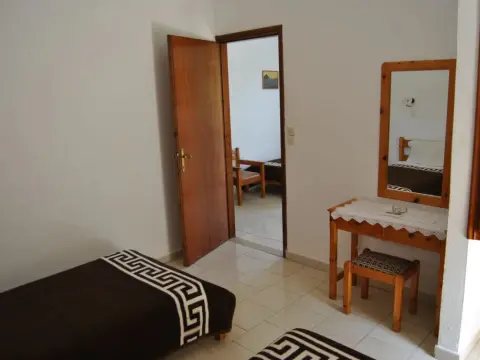 Stergia Apartments 2 - Photo 4