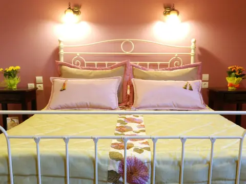 Stis Giagias Evgenias - Photo 2