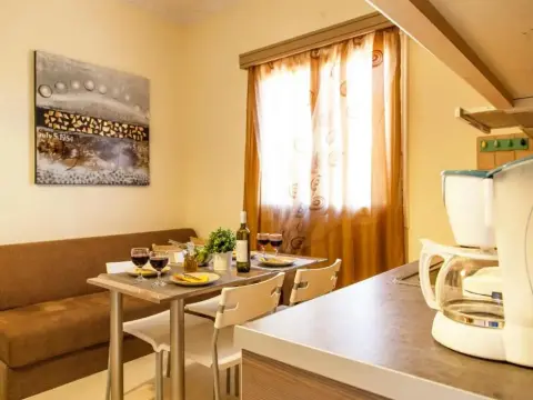 Tasoula Studios & Apartments - Photo 3