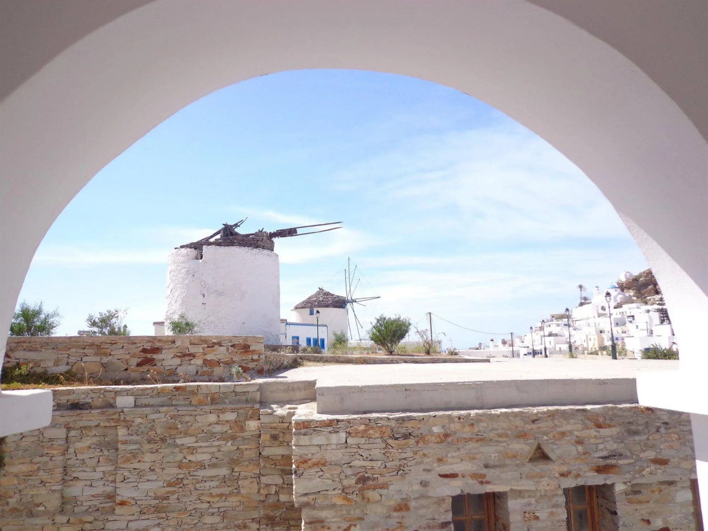 The Windmills - Photo 4
