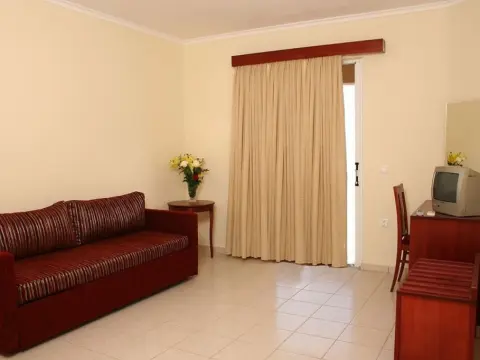 Timos Hotel - Foto 2