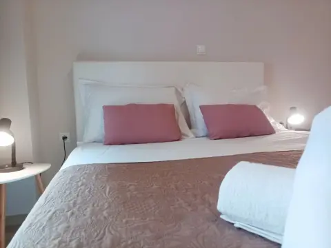 Tins Hotel City - Photo 3