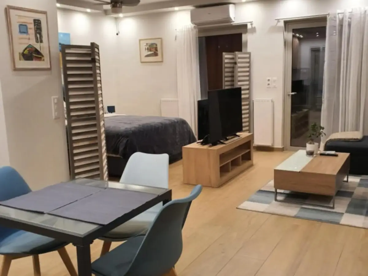 Tony's suite with parking