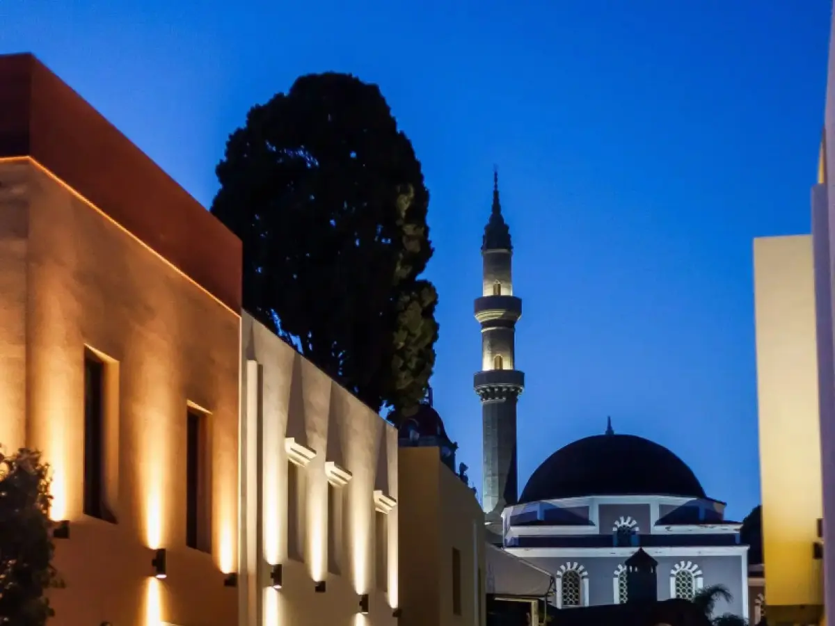 Utopia Luxury Suites - Old Town