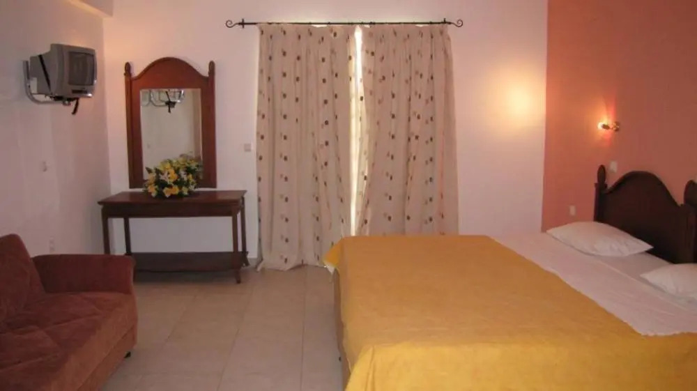 Valsami Hotel Apartments - Photo 4
