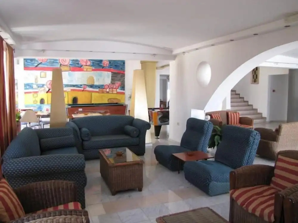 Valsami Hotel Apartments - Photo 2