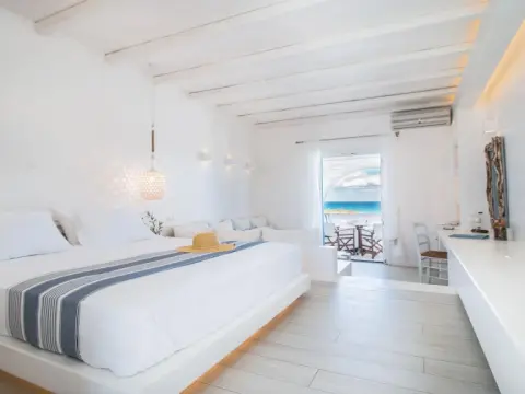 Villa Marandi Luxury Suites - Photo 3