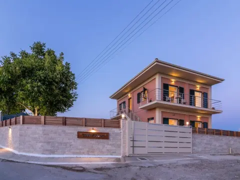 Villa Nissos - Photo 1