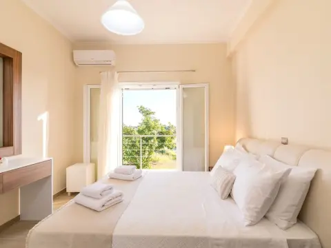 Villa Nissos - Photo 2