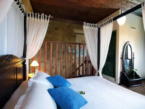 Villa Sofas - Photo 3