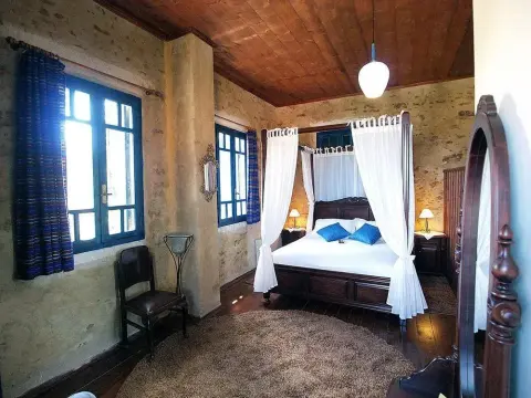 Villa Sofas - Photo 4