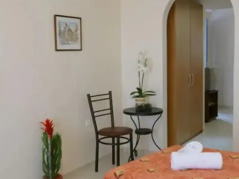 Virginia Hotel - Photo 2