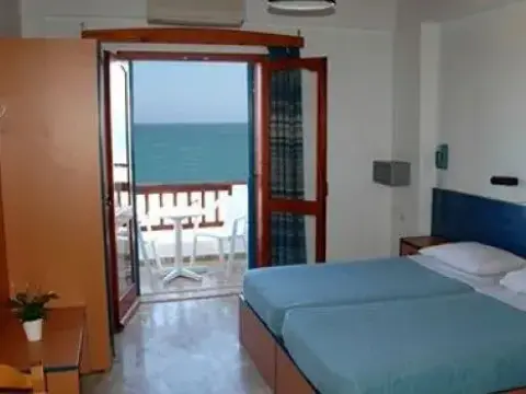 Vlachakis Beach Hotel - фото 4