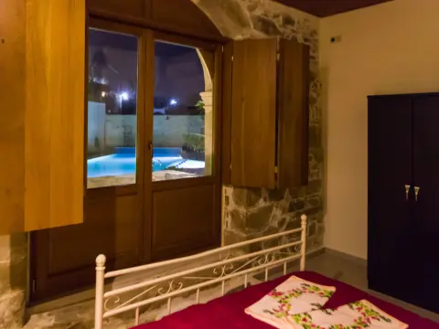 Zouridi Villa Park - Photo 3