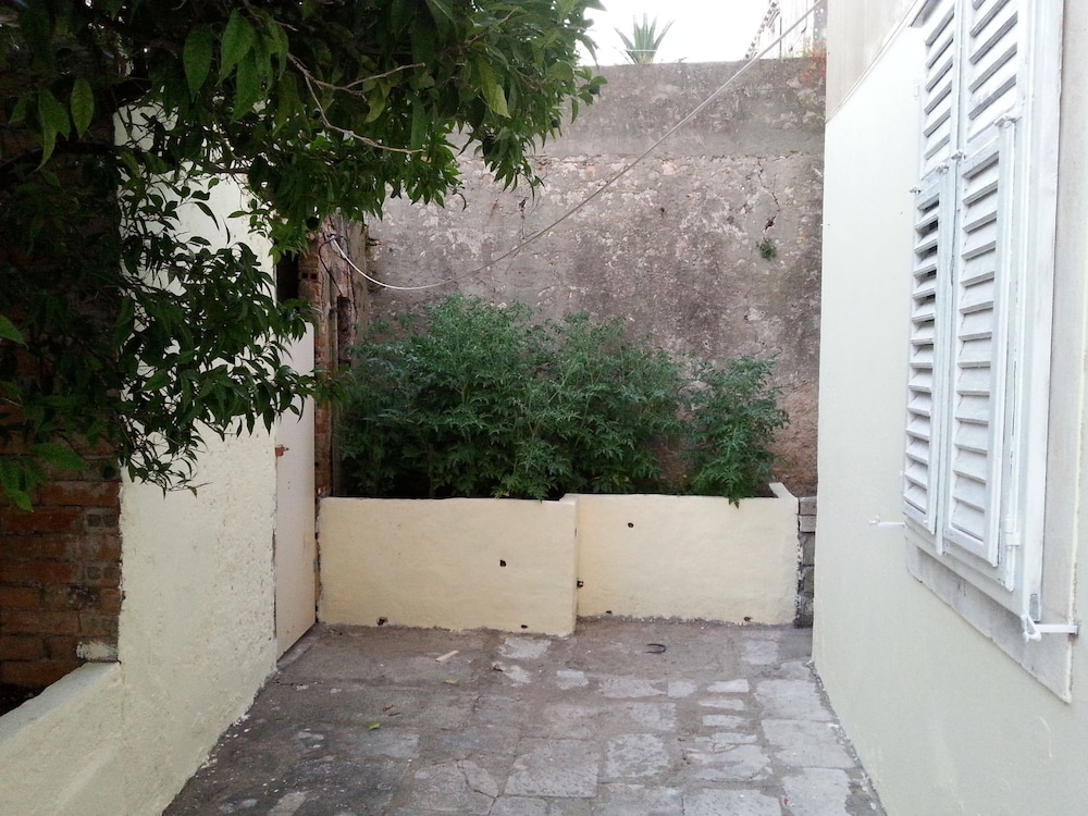 Sunny Dubrovnik Apartment - Photo 3