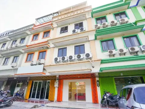 Ace Business Hotel Galaxy Syariah - Photo 4