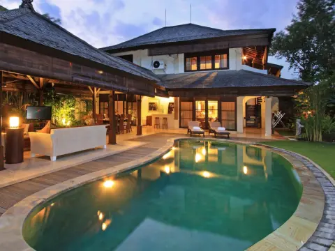 Adelle Villas Seminyak Bali - 3 Bedroom Villas - Photo 4