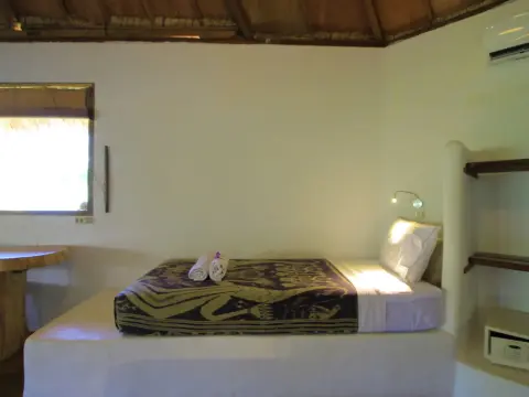 Adeng-Adeng Bungalows - Photo 2