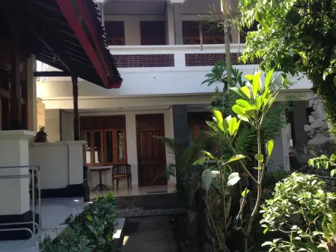 Agung And Sue Watering Hole I - Photo 1