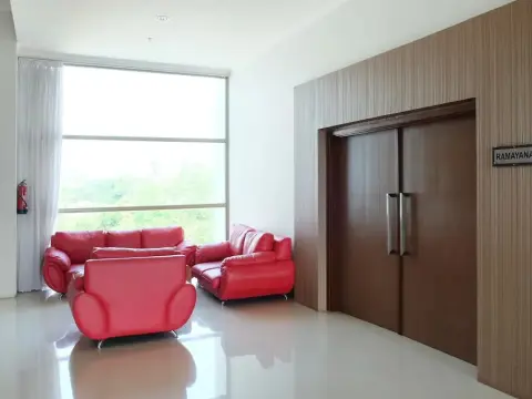 Airy Bandara Adisutjipto Kalasan Sleman Yogyakarta - Photo 1