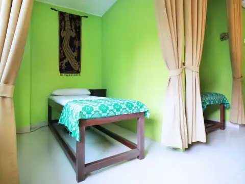 Airy Blok M Melawai 18 Jakarta - Photo 3