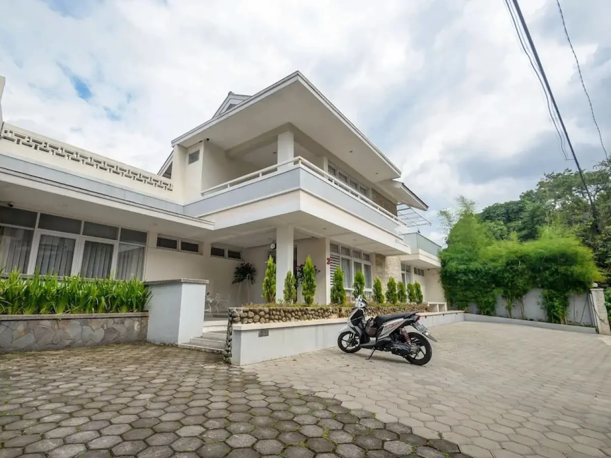 Airy Dago Dipatiukur Kyai Luhur 2 Bandung