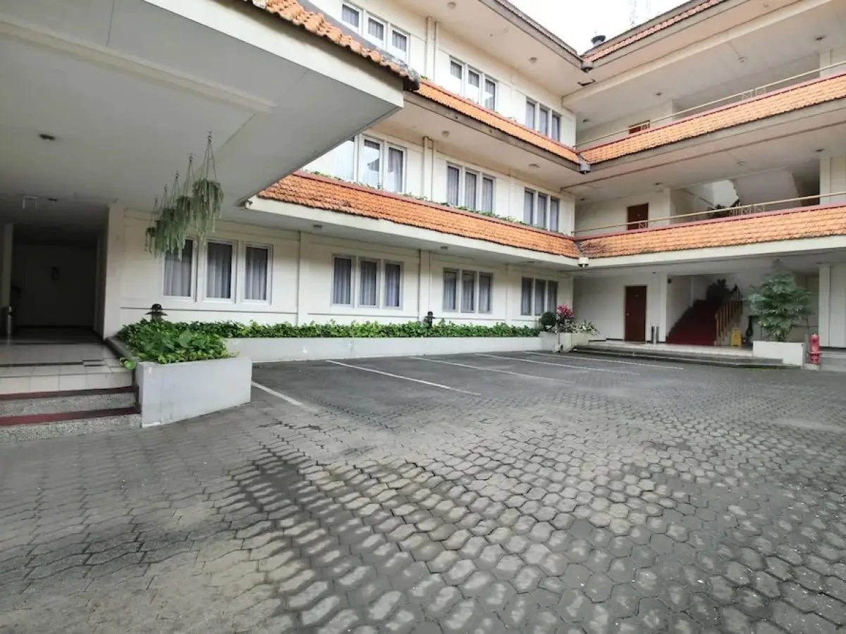 Airy Dago Sabuga Juanda 169 Bandung