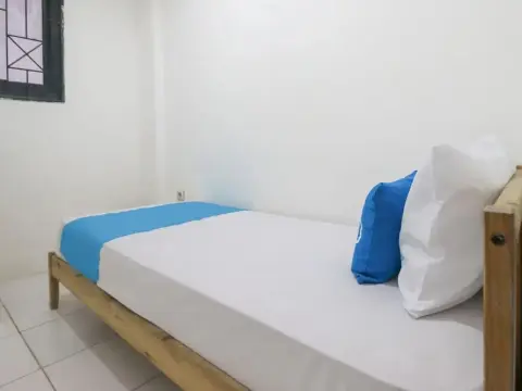 Airy Eco Syariah Ruko Kalideres Indah Dua B8 Jakarta - Photo 3