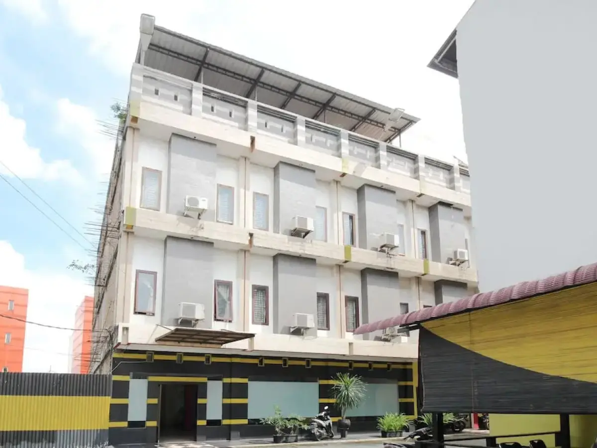 Airy Medan Selayang Arteri Ring Road 11