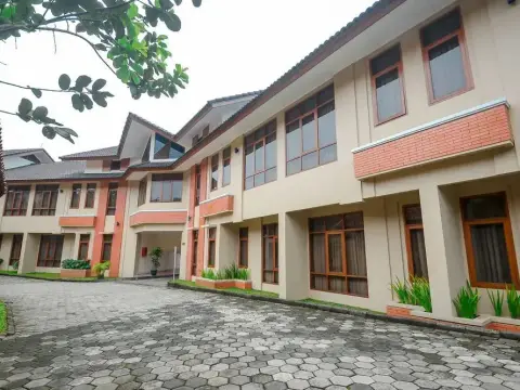 Airy Sukasari Sindang Sirna Elok 9 Bandung - Photo 1