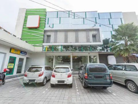 Airy Terminal Tirtonadi Ahmad Yani 280 Solo - Foto 1