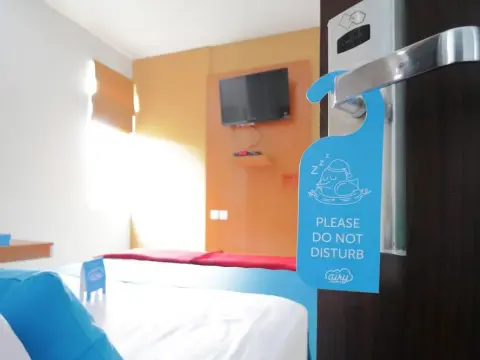 Airy Thamrin Kebon Kacang Sembilan 47 Jakarta - Photo 4