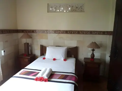 Ala's Green Lagoon Hotels - Photo 3