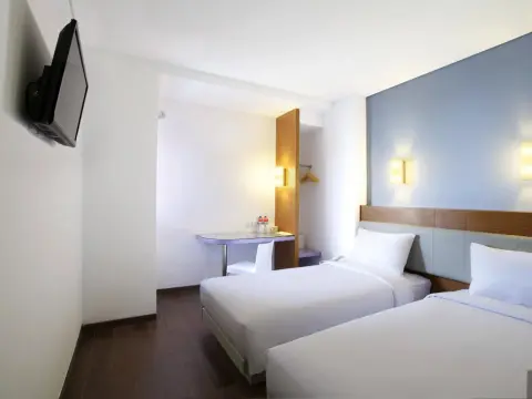 Amaris Hotel Pasar Baru - Photo 3