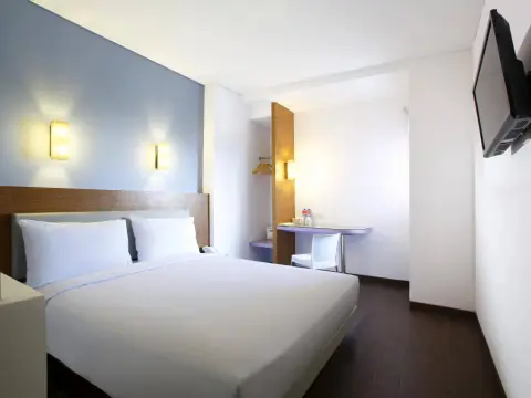 Amaris Hotel Pasar Baru - Photo 4