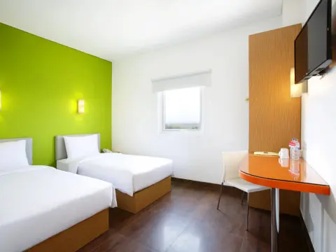 Amaris Hotel Ponorogo - Photo 2