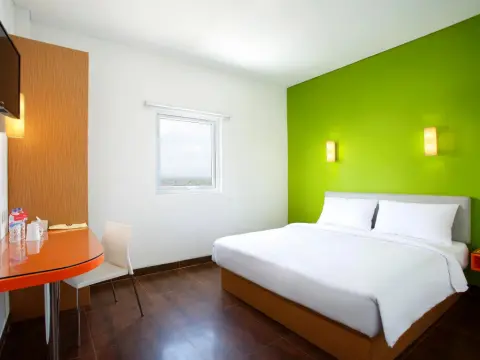 Amaris Hotel Ponorogo - Photo 4