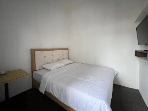 AN Homestay Syariah Mitra RedDoorz Wonosobo - Photo 3