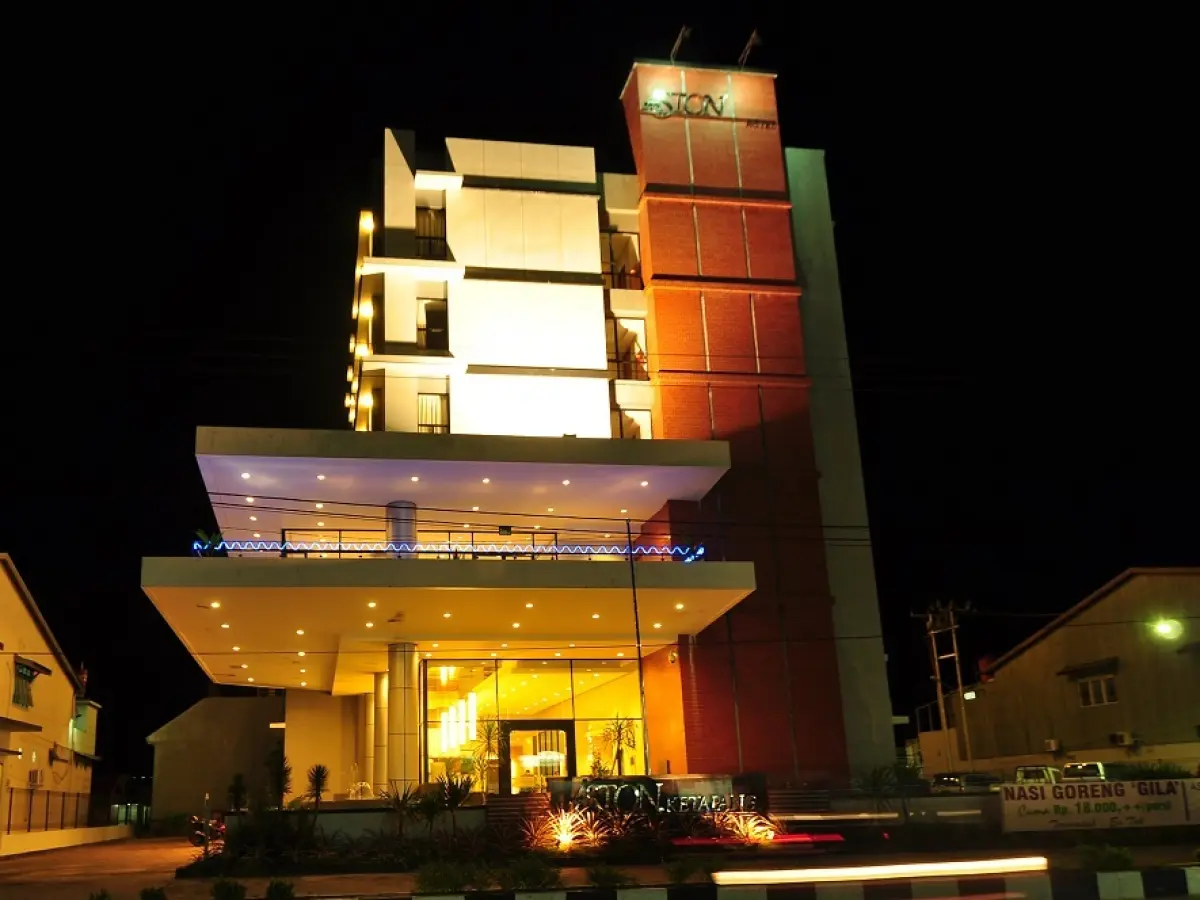 Aston Ketapang City Hotel