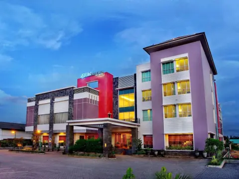 Aston Tanjung City Hotel - Photo 1