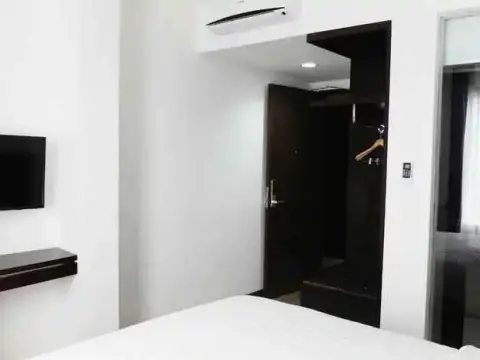 Austine Hotel - Photo 2