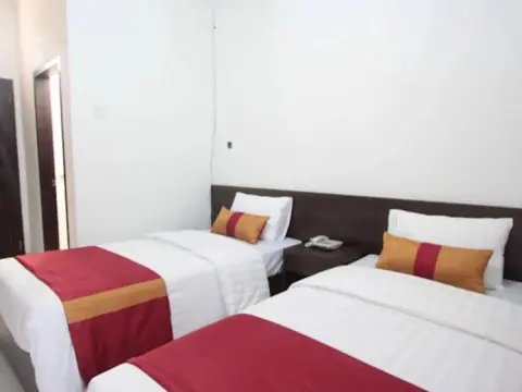 Bakung Sunset Hotel - Photo 3