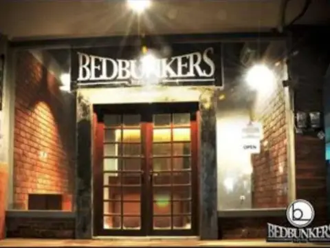 Bedbunkers Kuta Hostel - Photo 1