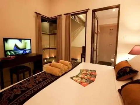 Black Penny Villas - Photo 2