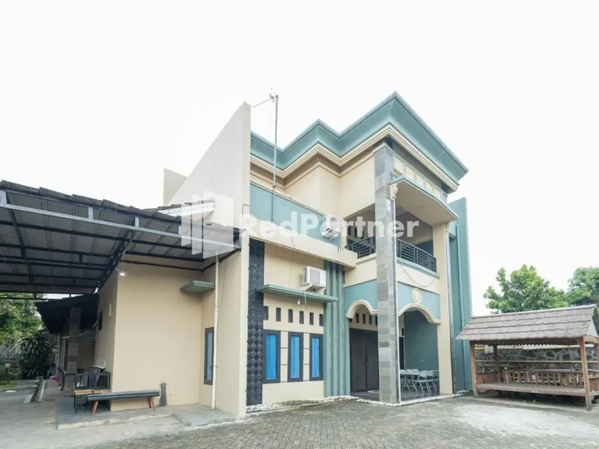Boss Residence Serang Redpartner