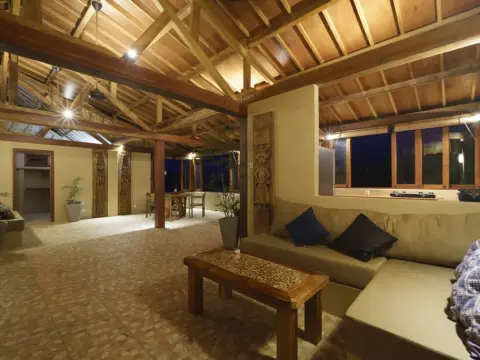 Bruce's Hideout Lombok - Photo 3