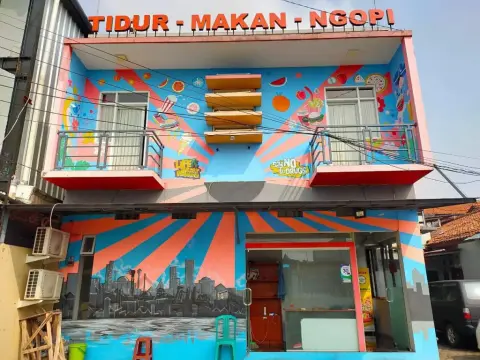 Budi House & Food Station - Photo 1